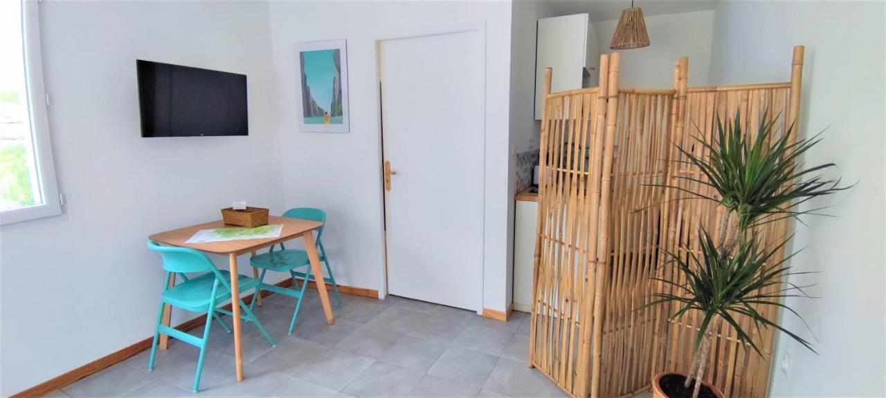 Gite Le Chamaju Labeaume Exterior foto